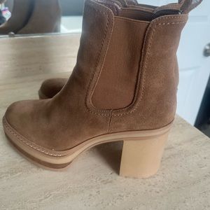 Chestnut suede, Steve Madden ankle boots great condition wore once